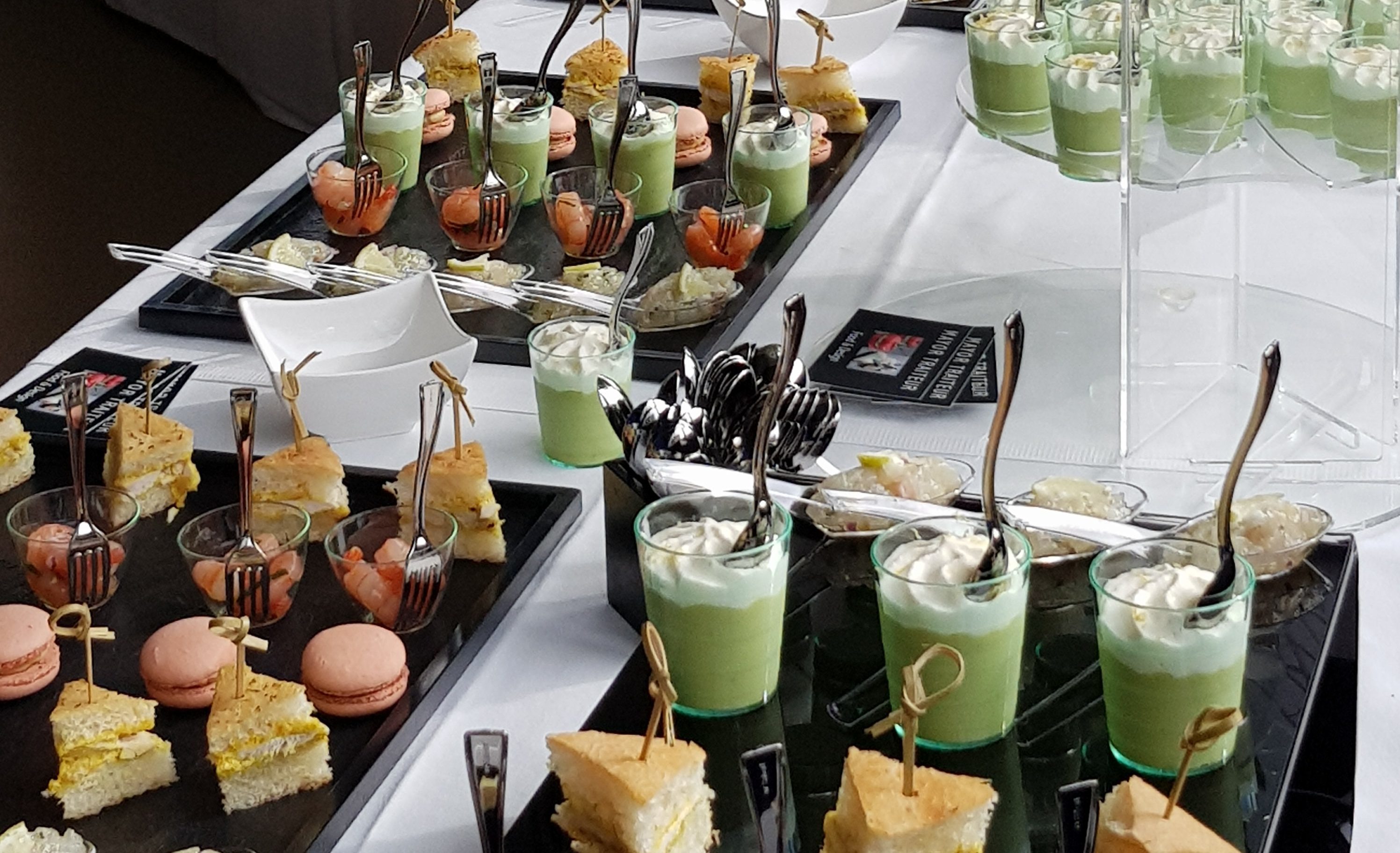 Organiser un pot de départ avec un traiteur à Genève